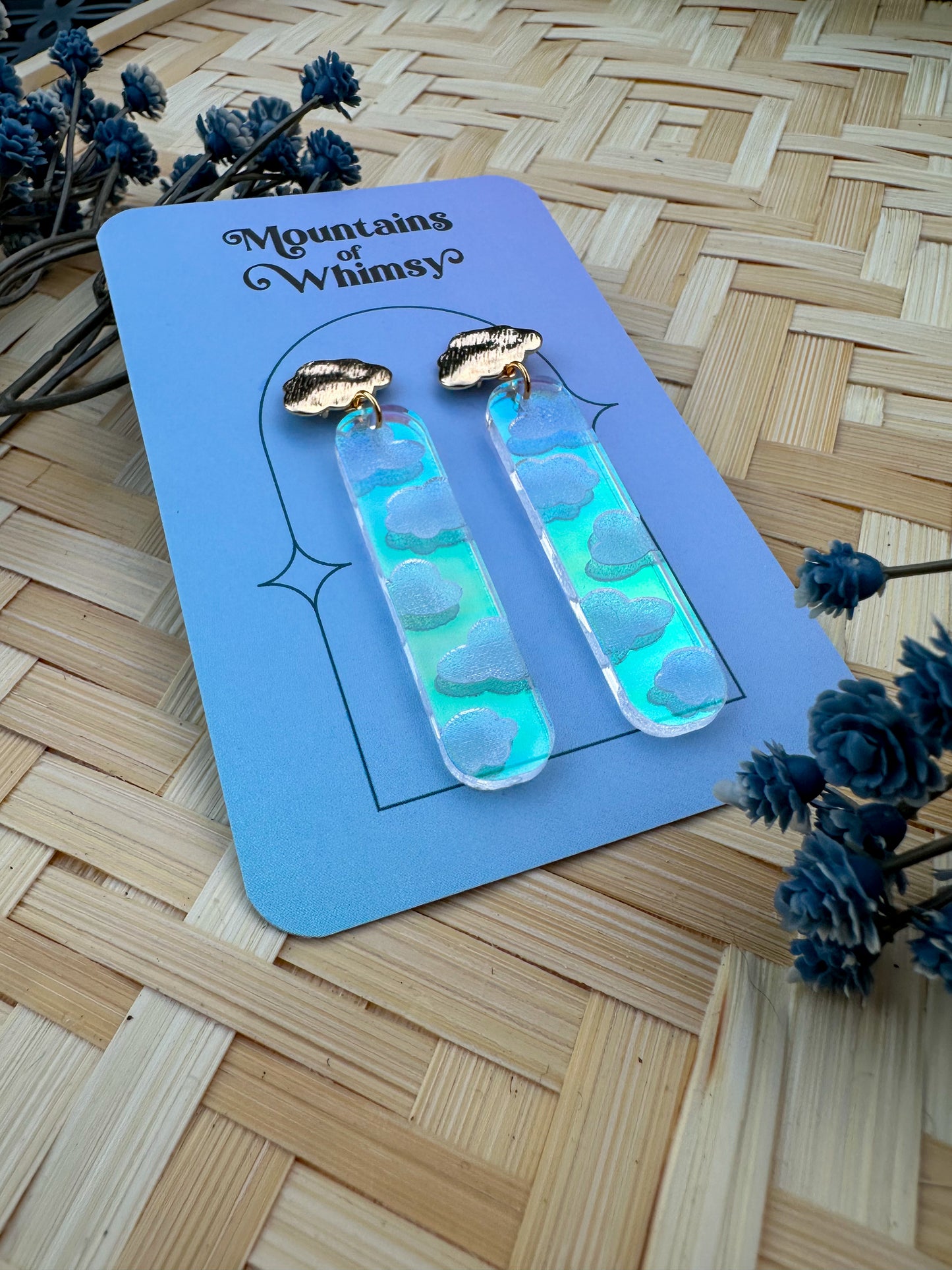 Cloud bar dangles
