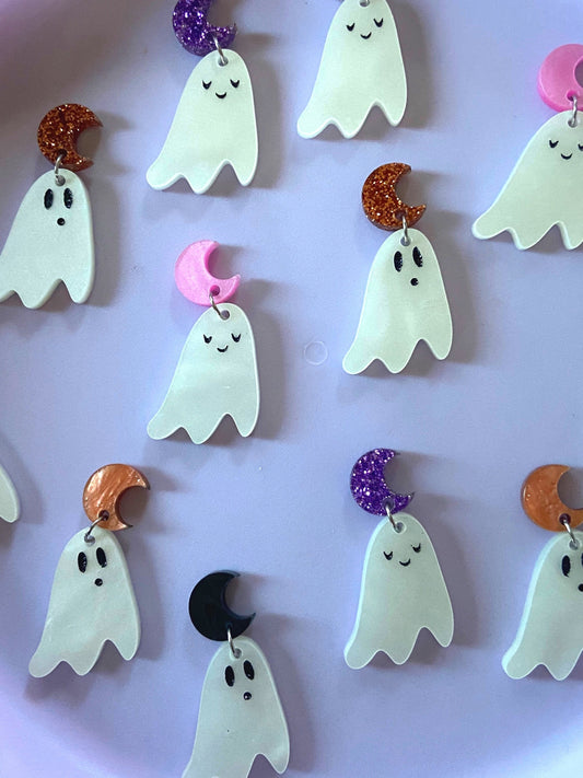 Spooky & Cute Ghost Stud Earrings