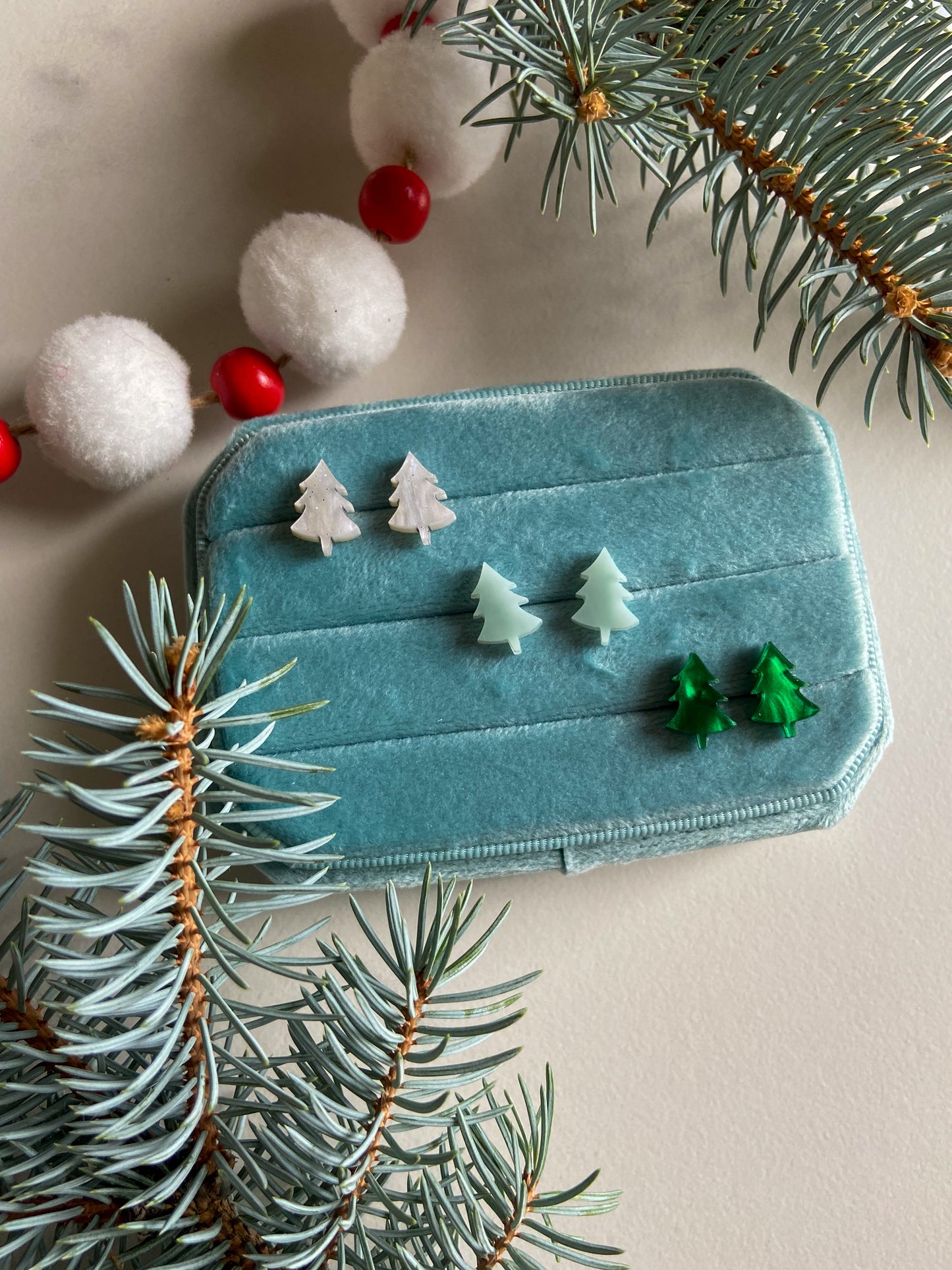 Christmas tree studs