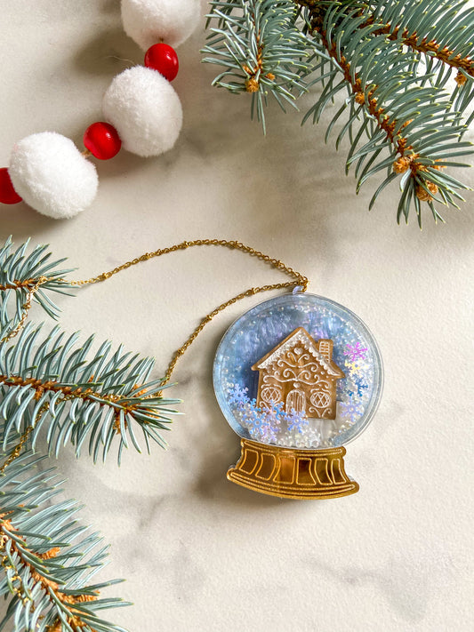 Snow Globe Pendant Necklaces