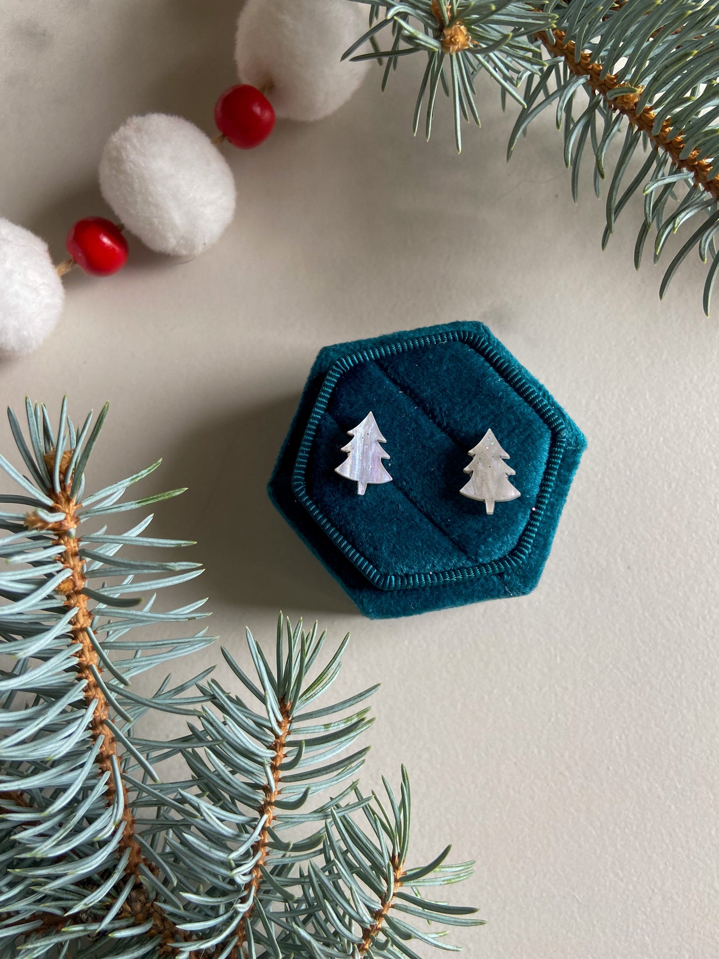 Christmas tree studs