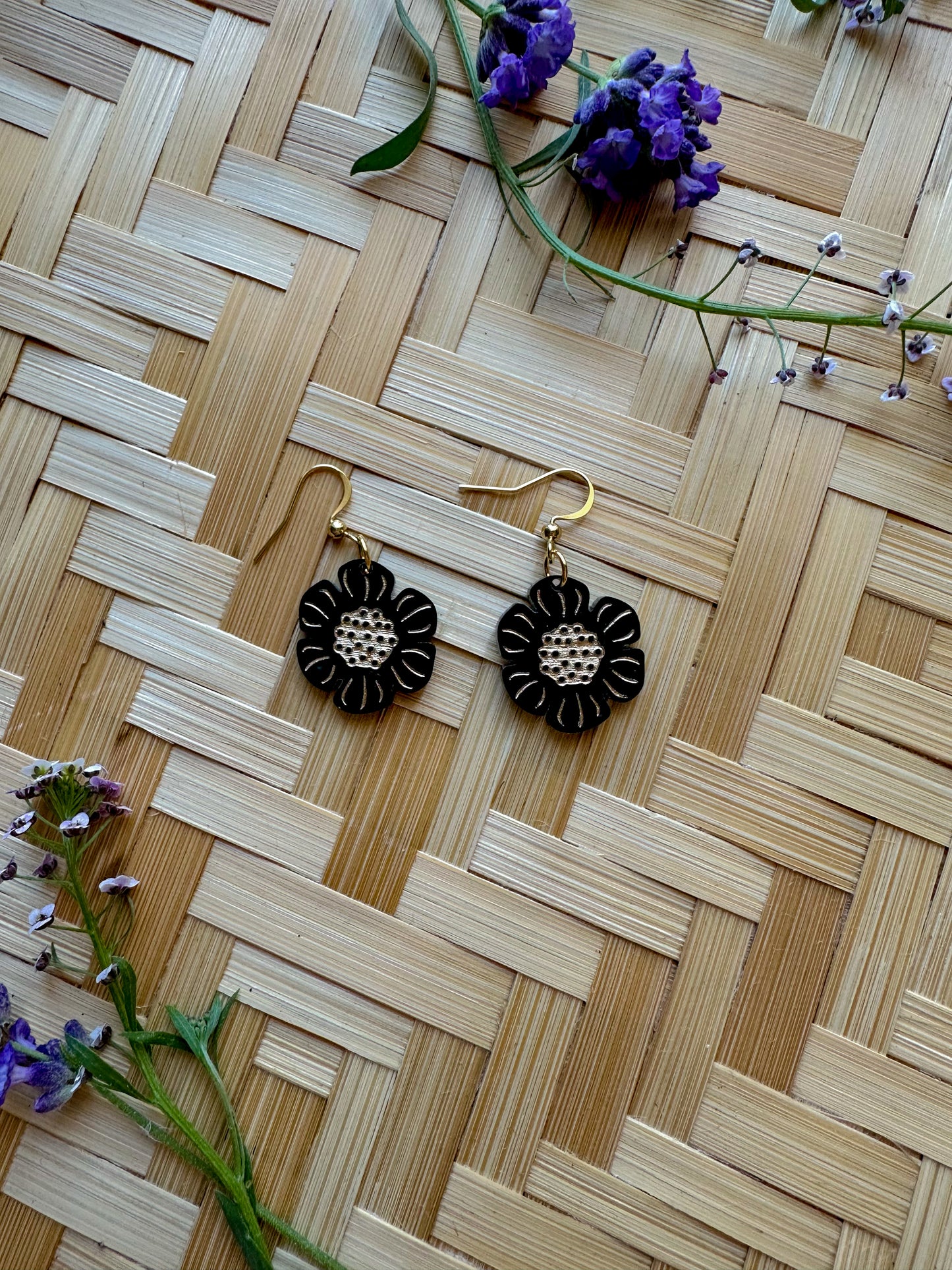 Dotted Daisy Earrings - Black and Gold
