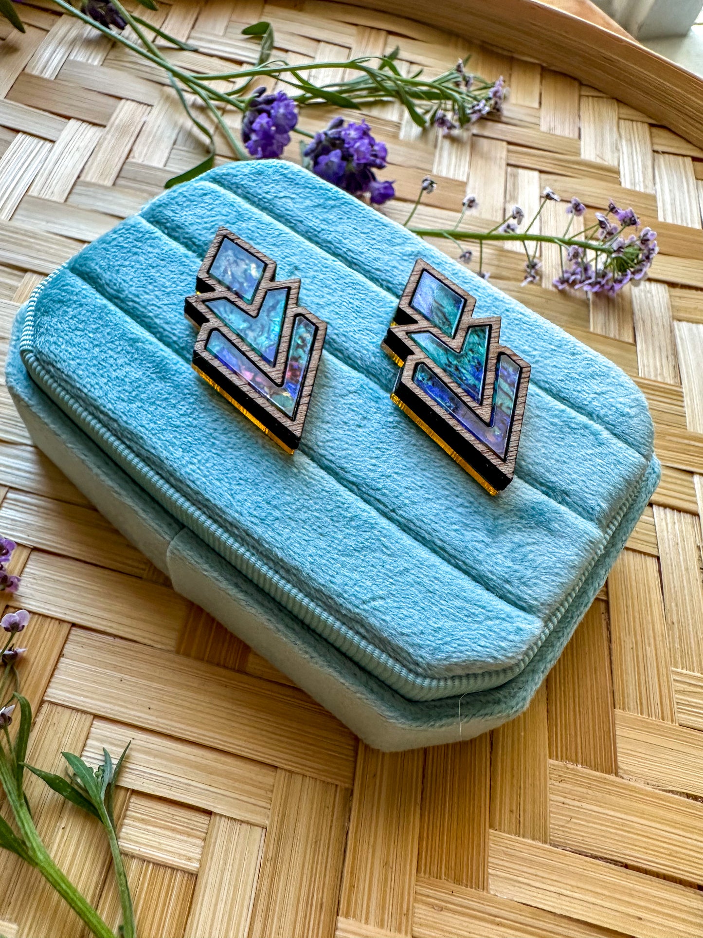 Art Deco Diamond Chevrons - Blue Shells and Wood