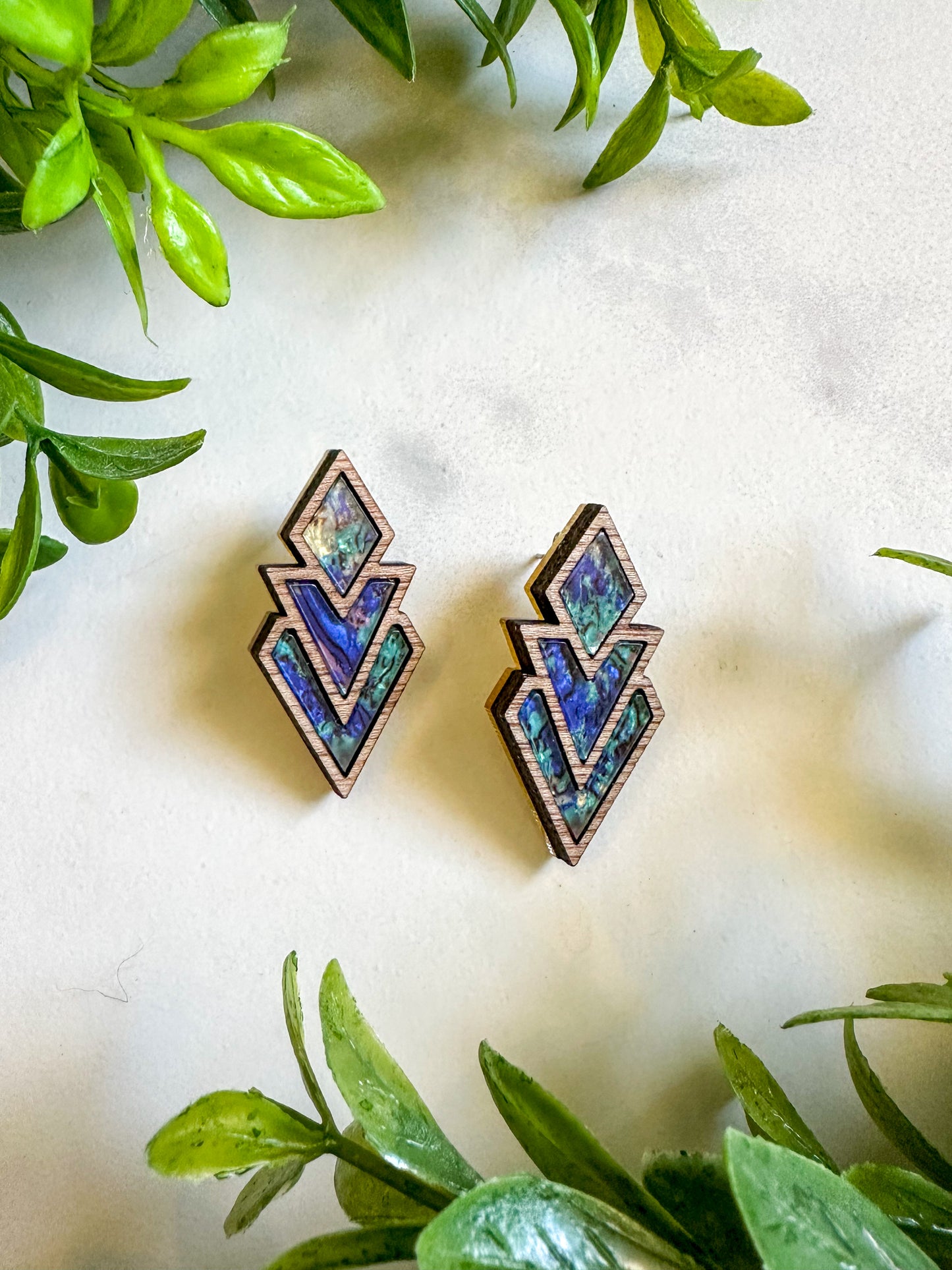 Art Deco Diamond Chevrons - Blue Shells and Wood