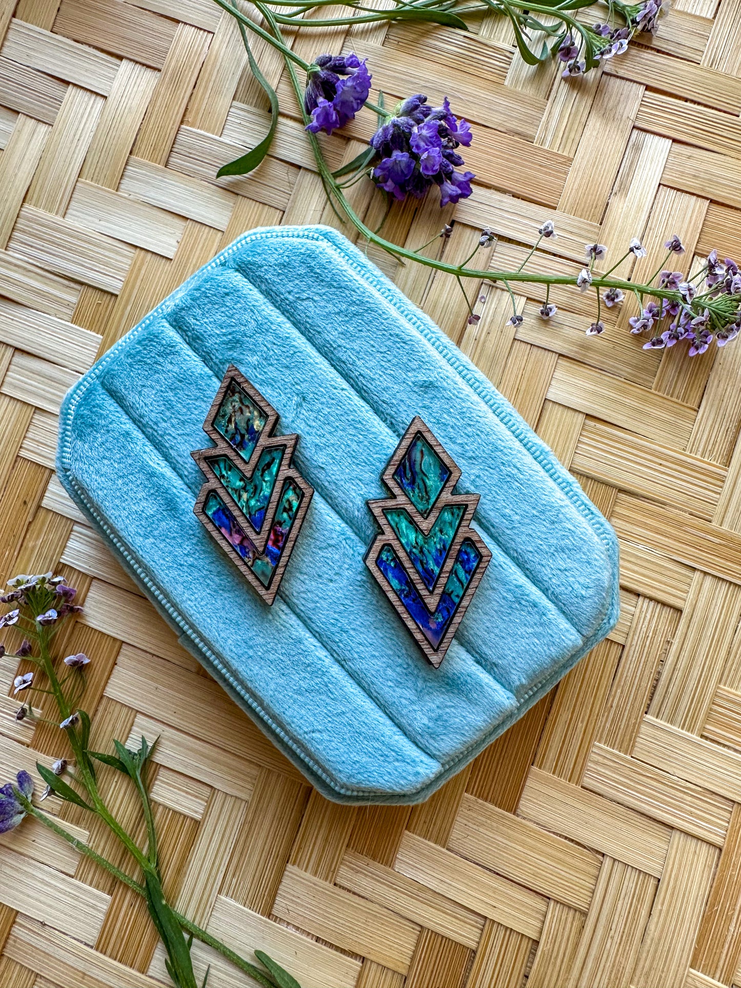 Art Deco Diamond Chevrons - Blue Shells and Wood